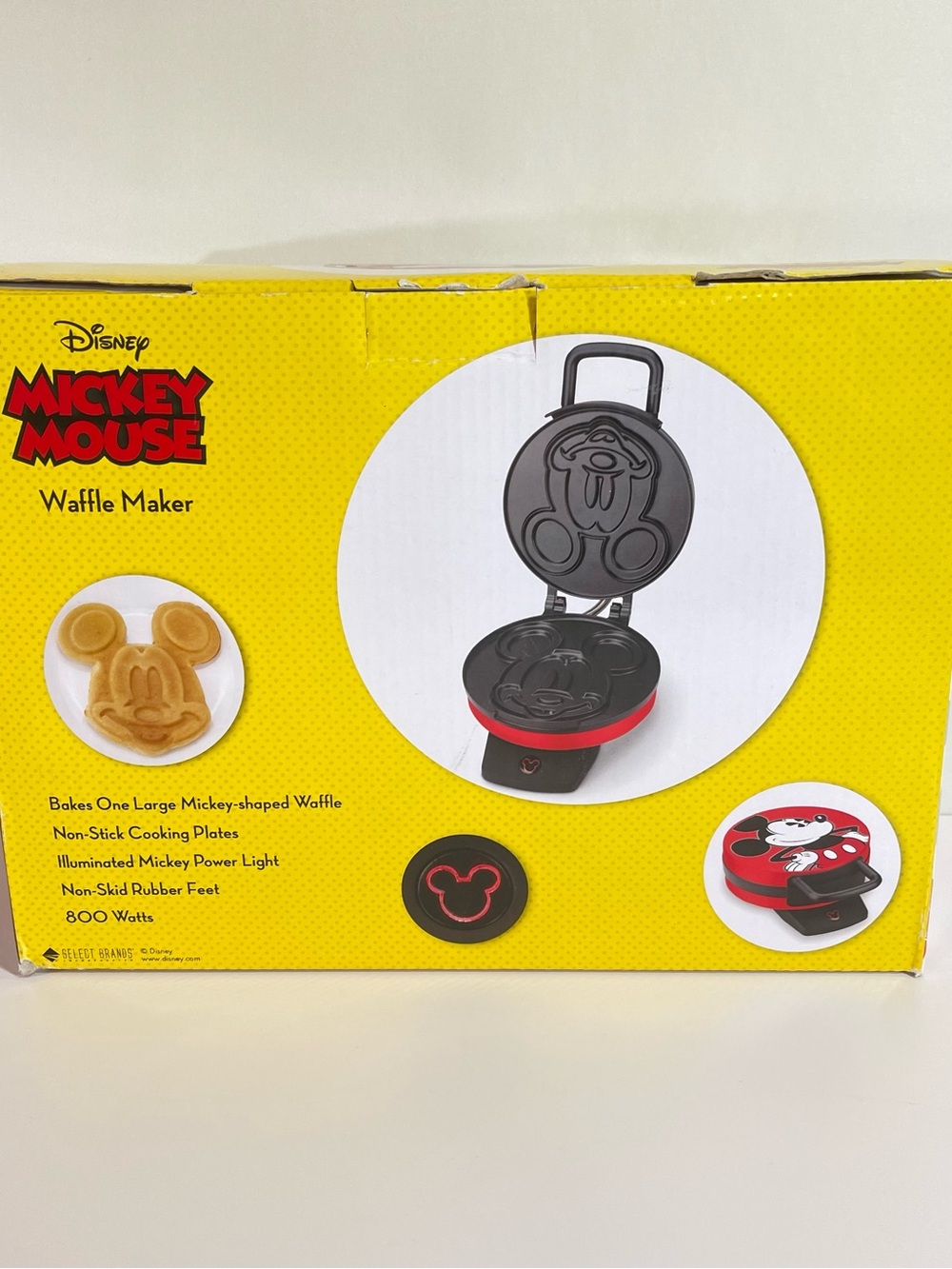 Disney Mickey Mouse 7.5 Inch Single Waffle Maker NIB Kitchen DCM12 Nonstick - Picture 3 of 10